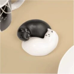KIKKERLAND Purrfect Salt & Pepper Shakers -Kikkerland purrfect salt pepper shakers on table