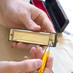 Kikkerland Make Your Own Harmonica -Kikkerland 7dc78647e8b1317b567984aa89fc5b32aa284146 square2971233 4