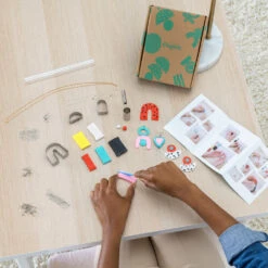 Kikkerland Crafters Ceramic Jewellery Kit -Kikkerland 8191d18b8a0ab6506065eb015095a46788e469f5 square3039740 4