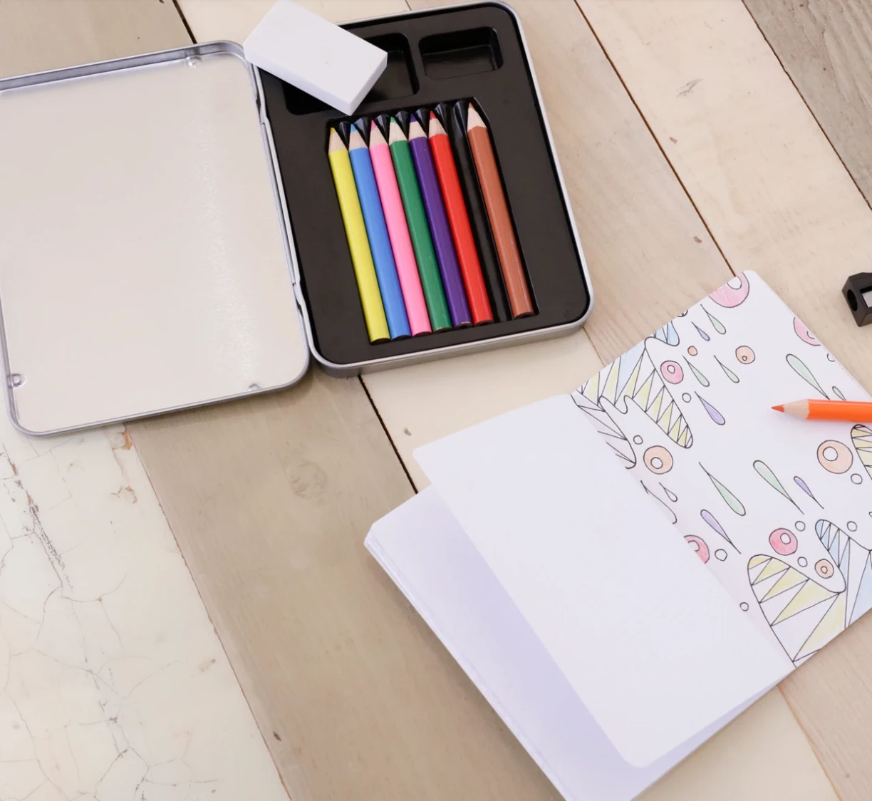 Kikkerland Mini Doodle Kit 5 Kikkerland Mini Doodle Kit - Image 5