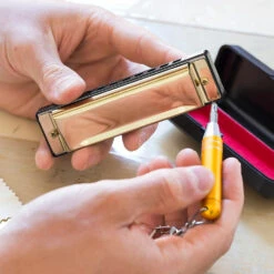 Kikkerland Make Your Own Harmonica -Kikkerland c8ae841252a9fab5d843efc9f93b05a67c99ab32 square2971233 5