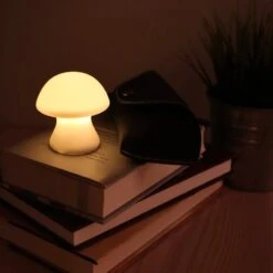 KIKKERLAND Small Mushroom Light -Kikkerland kikkerland decor small mushroom light 42536594833690